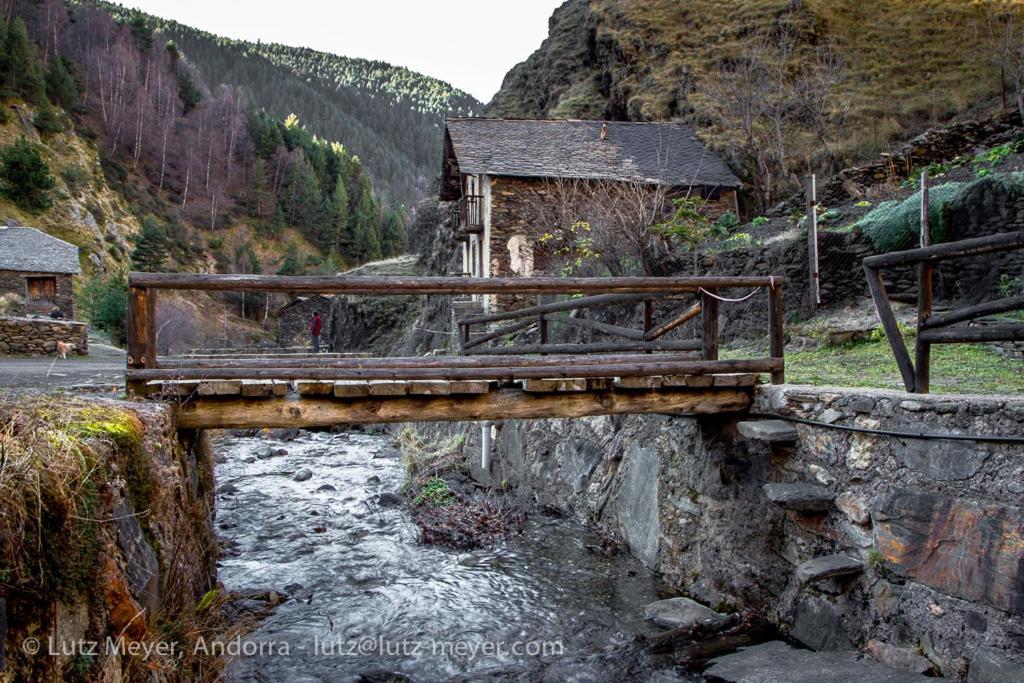 Apartaments Sort Pirineus Buitenkant foto